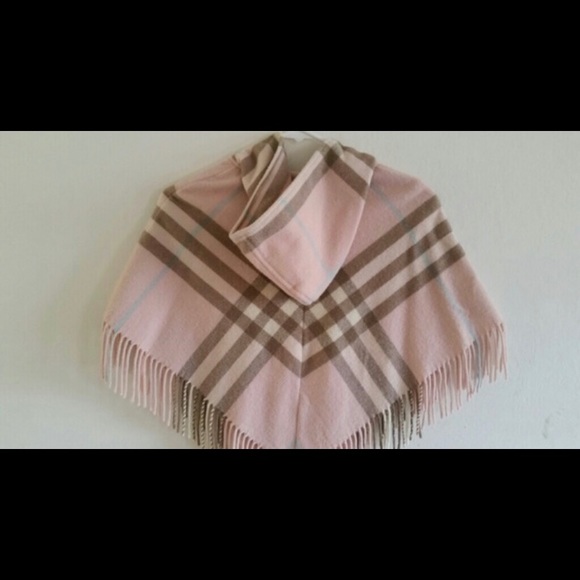 Burberry Child Poncho - Picture 2 of 3